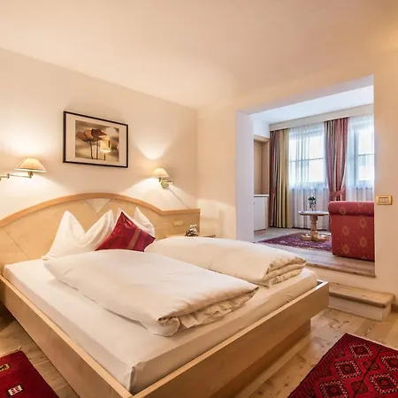 Ciasa Tamá Hotel 3*
